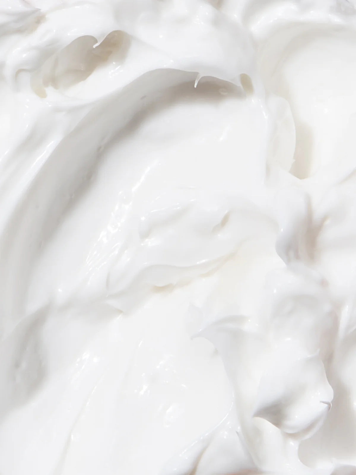 Close-up van de Silky Essential Body Lotion uit de Pregnancy Skin Care Kit van SoKind.